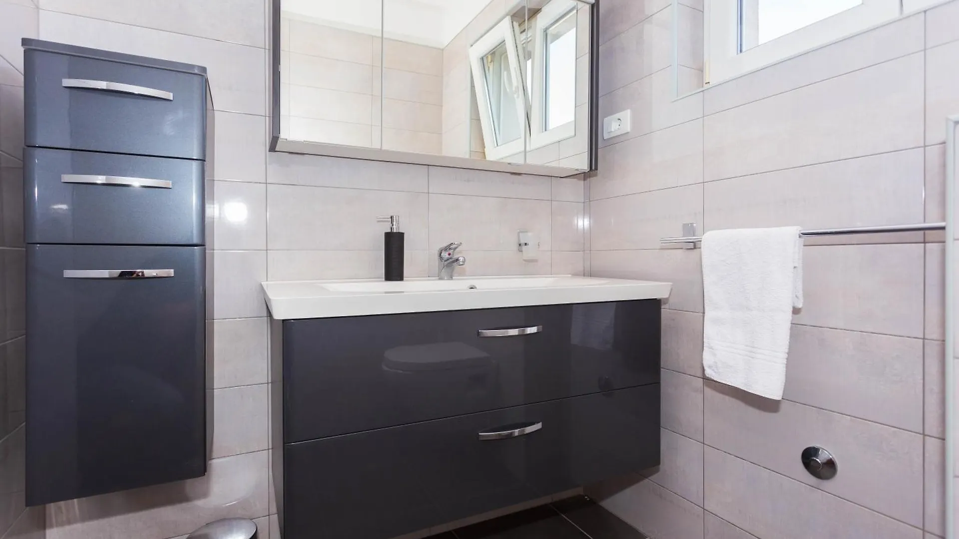 Apartment Asea Zadar