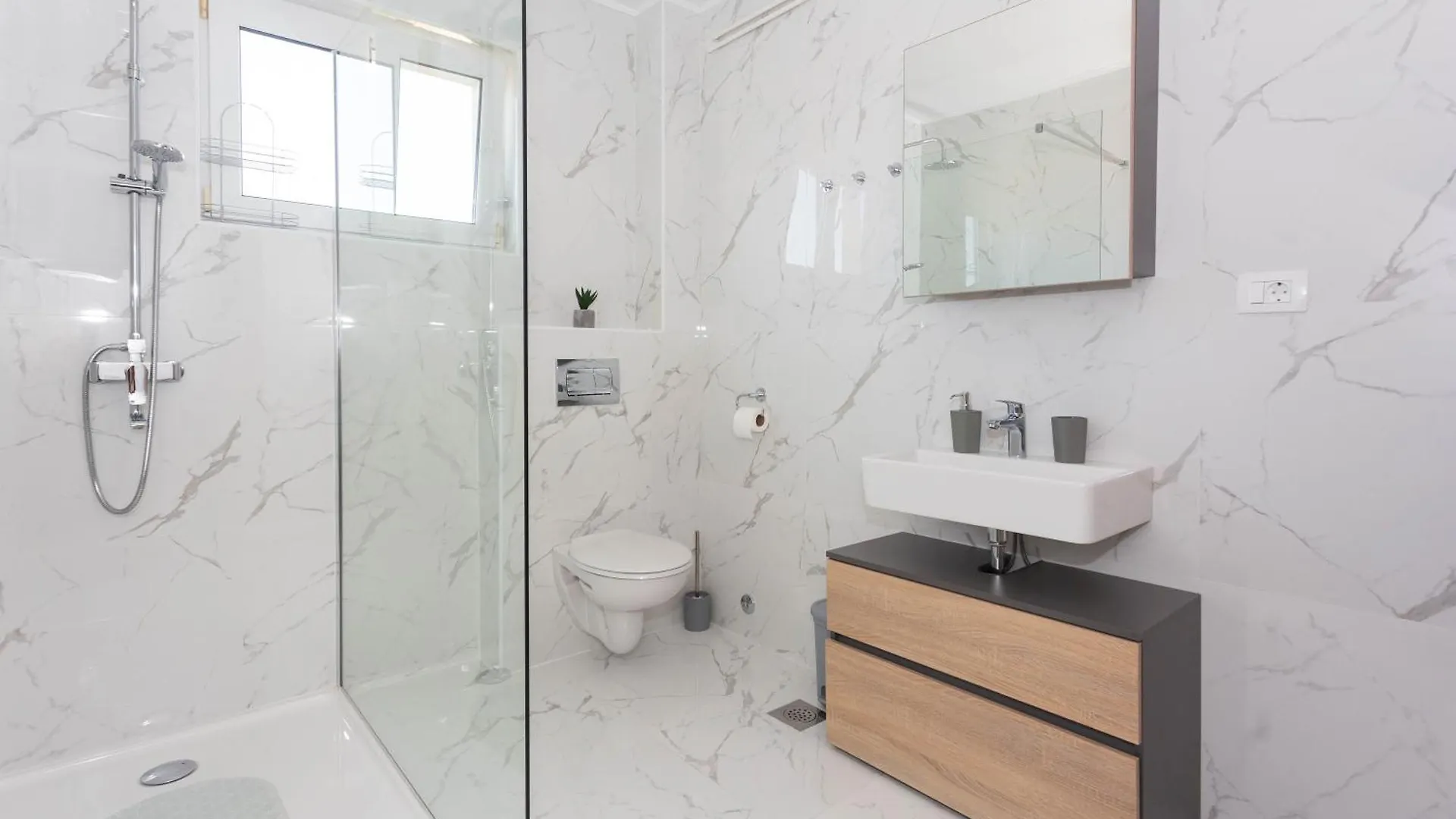 Apartment Asea Ζαντάρ 0*,
